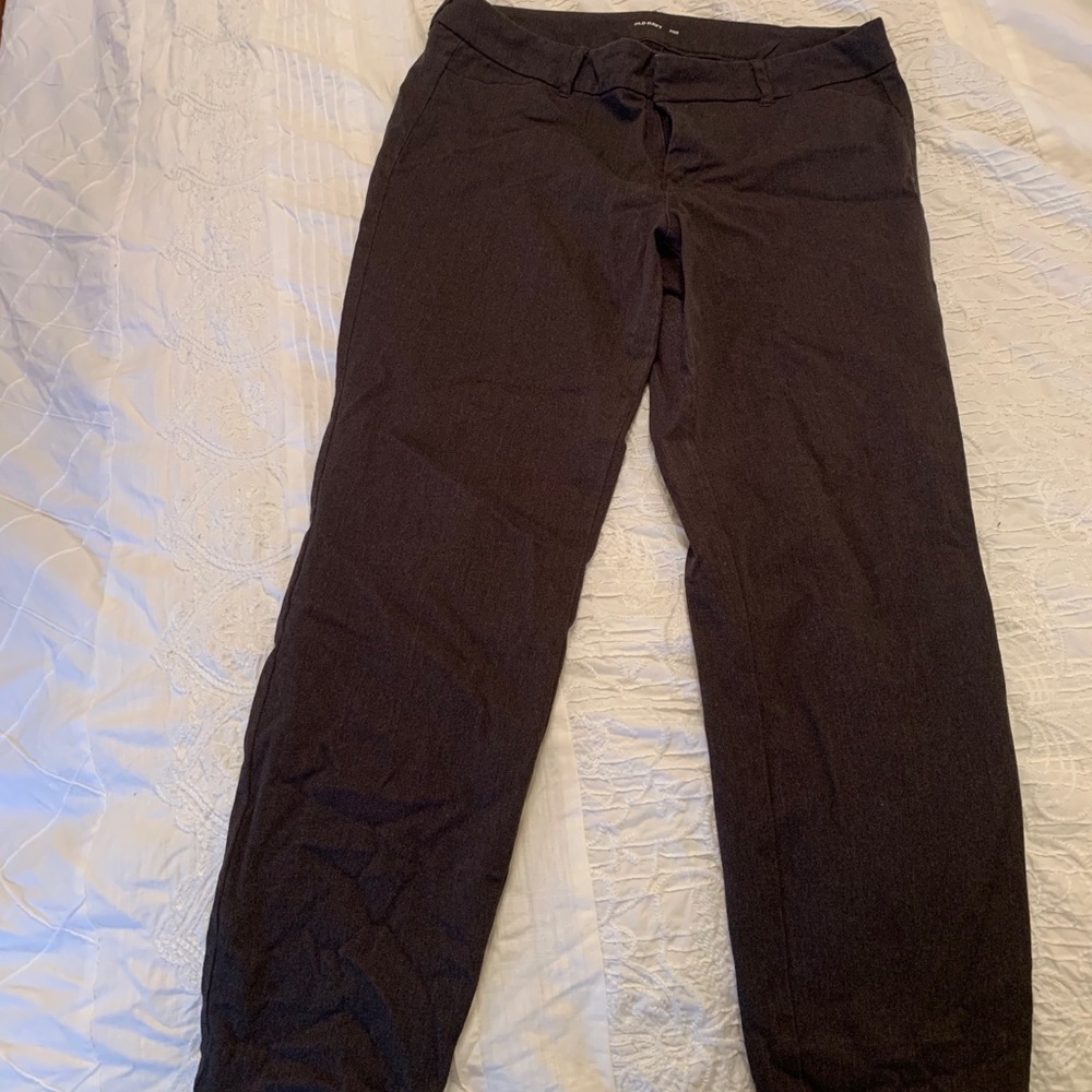 Gray Old Navy pixie pants